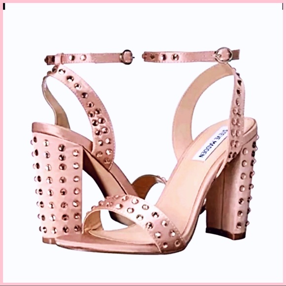 Steve Madden Shoes - 🔥FLASH SALE🆕 Steve Madden Sequin Party Shoe